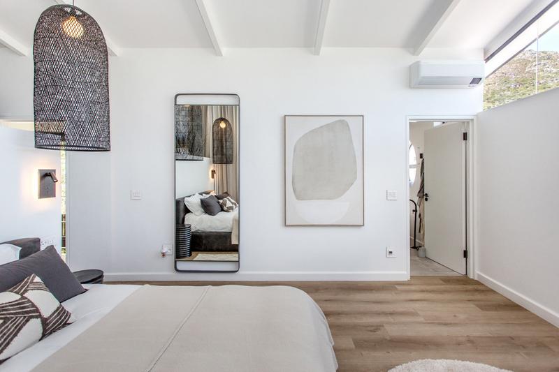 2 Bedroom Property for Sale in Hout Bay Western Cape